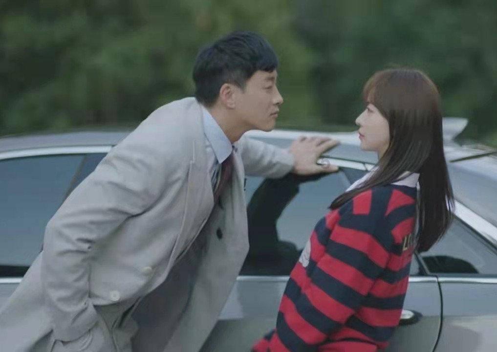 甄嬛传里曹贵人说“会咬人的狗不叫”骂的是谁？